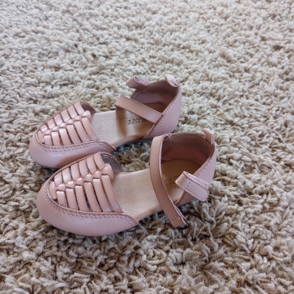 Old Navy toddler shoes size 5 - Picture 4 of 4